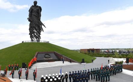 Название: Ватные-вести-Я-Ватник-фэндомы-памятник-6016392.jpg
Просмотров: 92

Размер: 20.0 Кб