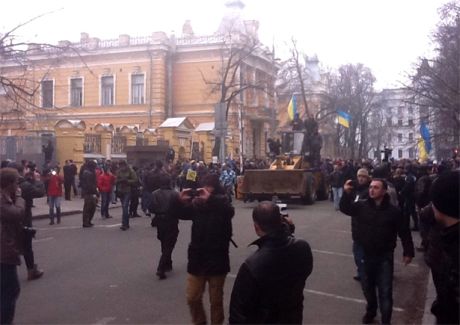 Название: 8fce7cd-buldozer1.jpg
Просмотров: 97

Размер: 26.3 Кб