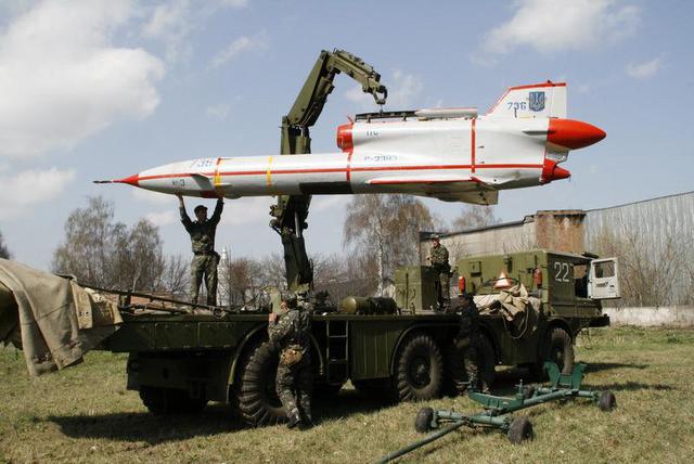 Название: letaet2.jpg
Просмотров: 323

Размер: 47.5 Кб
