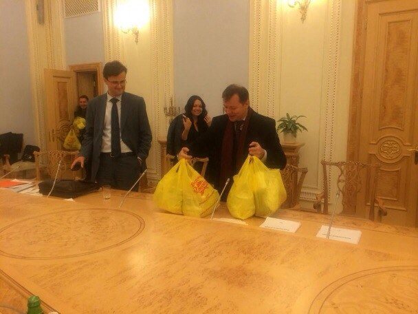Нажмите на изображение для увеличения
Название: qgTOf8nwU_w.jpg
Просмотров: 30
Размер:	33.4 Кб
ID:	5170
