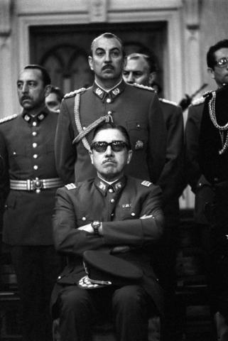 Название: pinochet_junta_19711-535x800.jpg
Просмотров: 184

Размер: 20.7 Кб