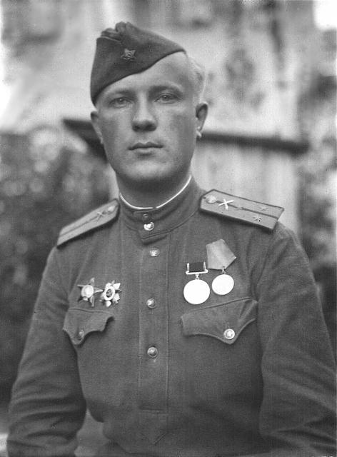 Нажмите на изображение для увеличения
Название: 1945 (2).jpg
Просмотров: 59
Размер:	20.1 Кб
ID:	9573