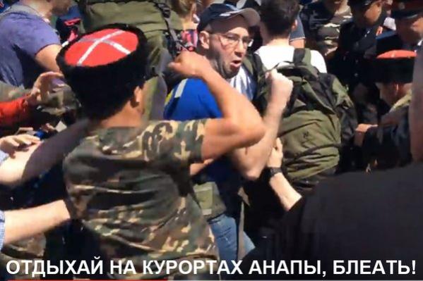 Название: Cip1uZMUgAAK2V7.jpg
Просмотров: 49

Размер: 40.8 Кб